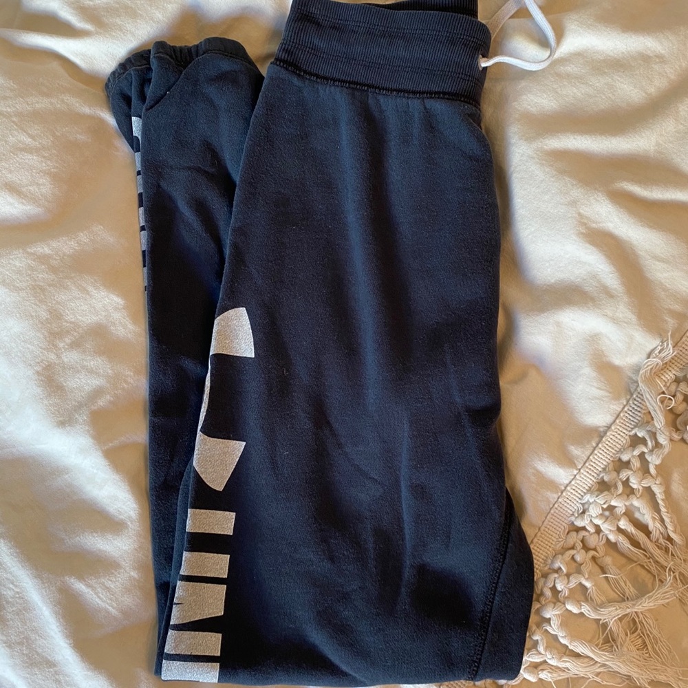 UNDER ARMOR SWEATPANTS